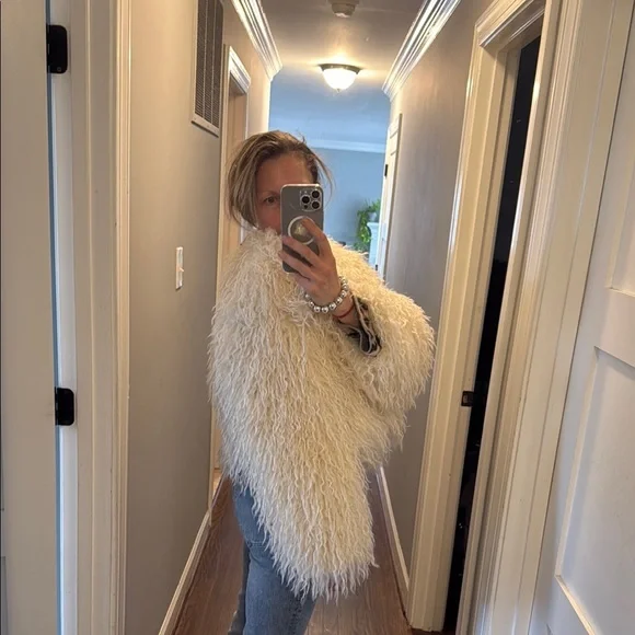 Women's Cream Faux Fur Jacket - Picture 3 of 6